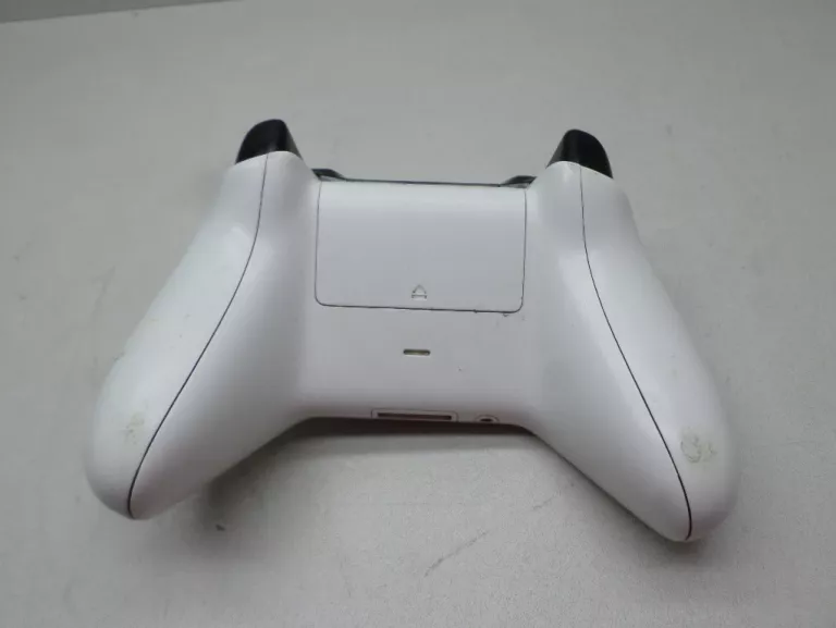 PAD XBOX ONE BIAŁY LEWY ANALOG W PADZIE NIE DZIAŁ