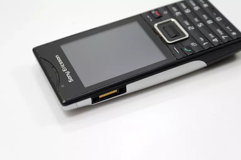 TELEFON SONY ERICSSON J10I2