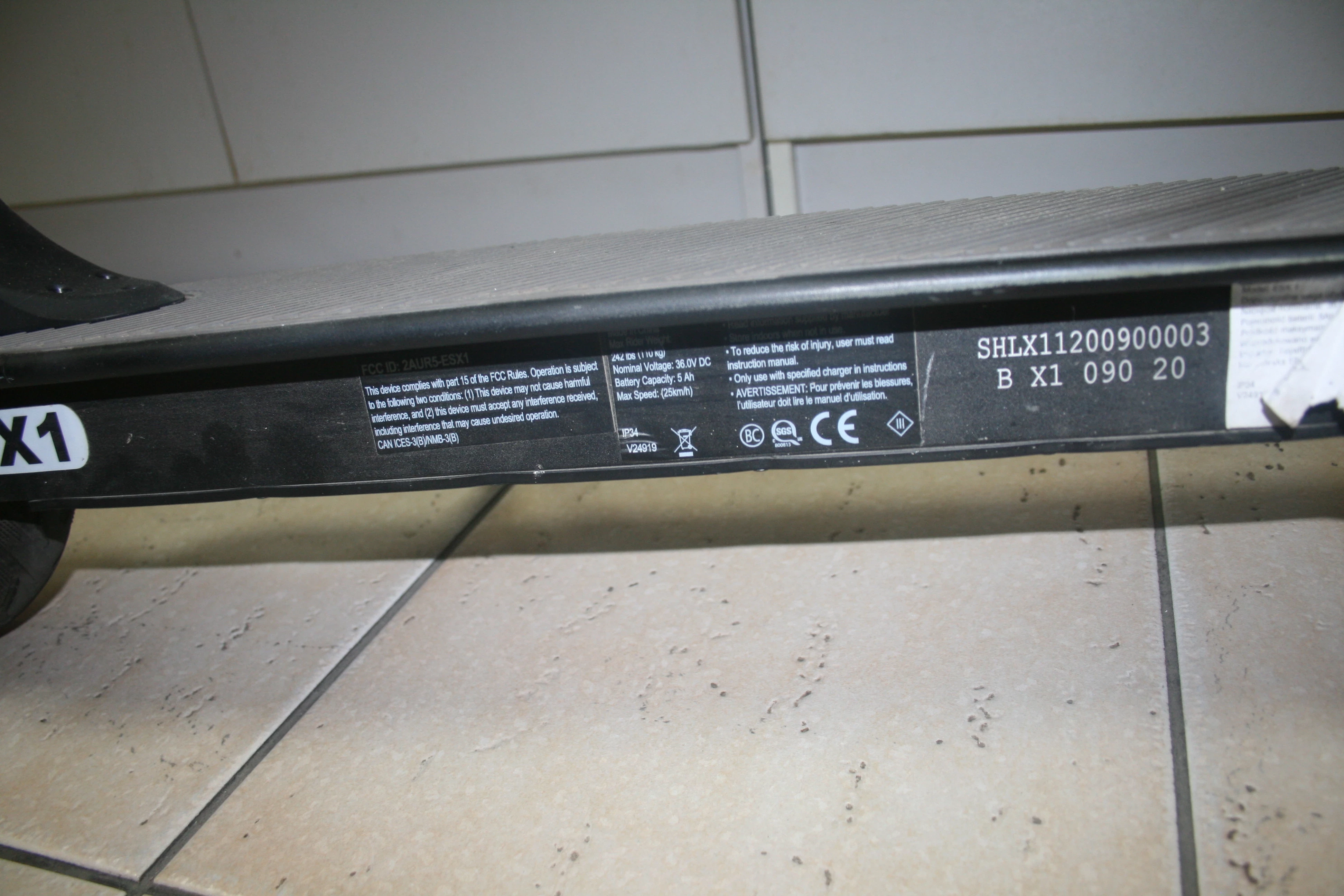 hulajnoga-elektryczna-orbo-esx-1-250-w-predkosc-maksymalna-25