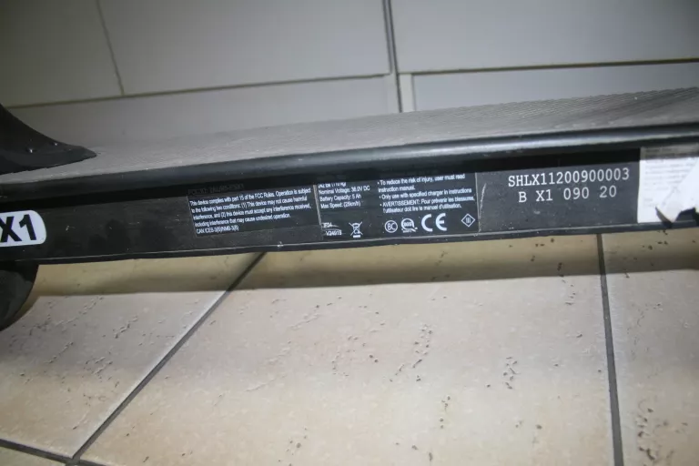 hulajnoga-elektryczna-orbo-esx-1-250-w-predkosc-maksymalna-25