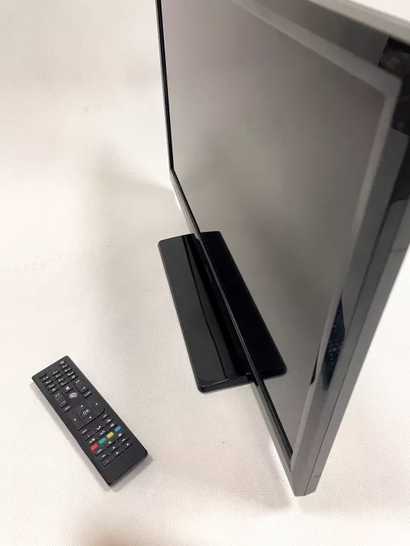 telewizor-technika-22-lf904ss13-pilot-wielkopolska-36-gdynia