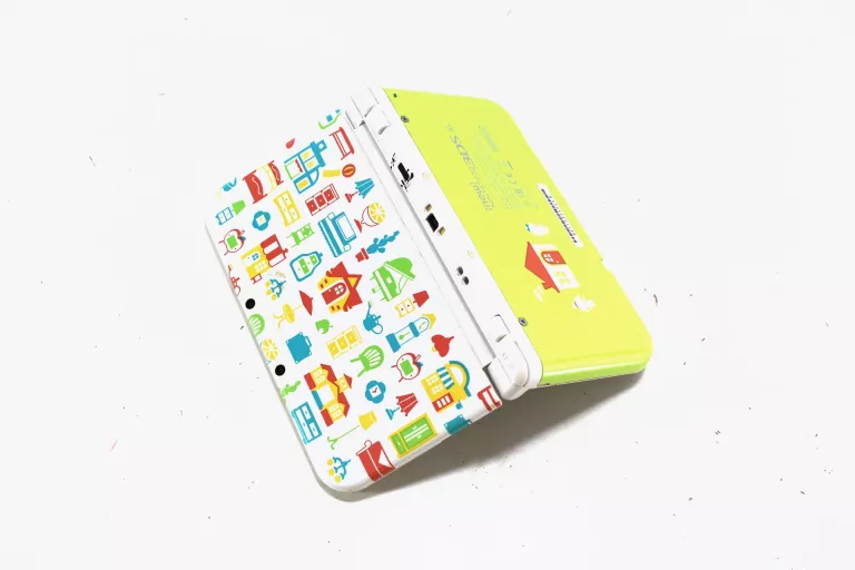 konsola-nintendo-3ds-xl-zasilacz-red-001-wersja-konsoli-3ds-xl