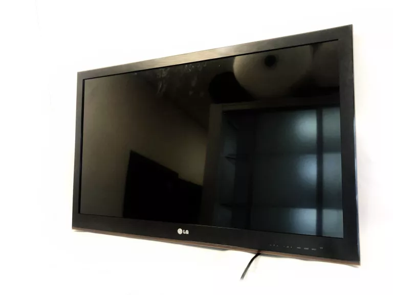 TELEWIZOR LG 37LV3550