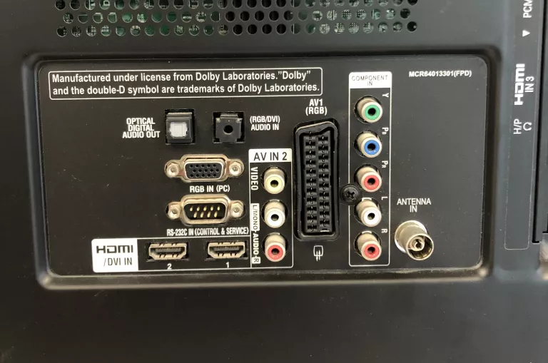 TELEWIZOR LG 37LV3550
