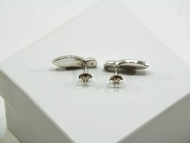ciekawe-srebrne-kolczyki-425g-rodzaj-klasyczne