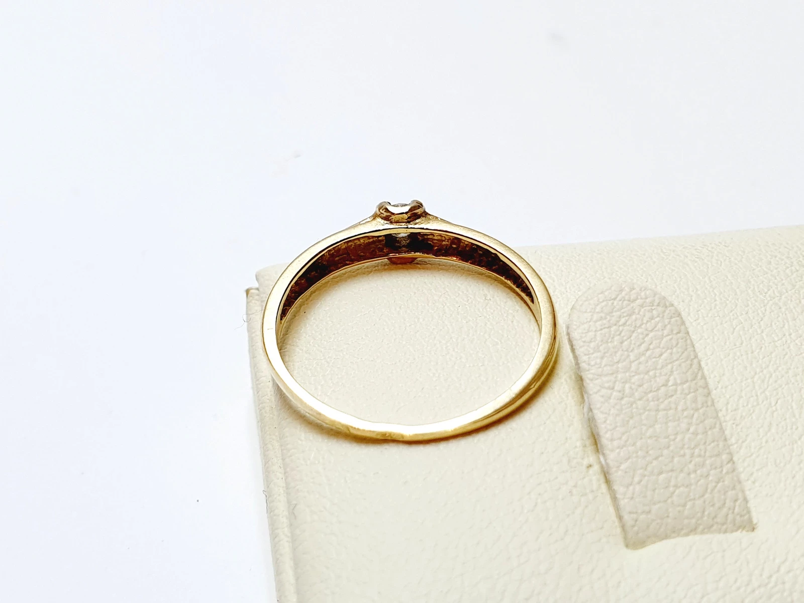 przepiekny-zloty-pierscionek-585-146g-r14-kamien-cyrkonia