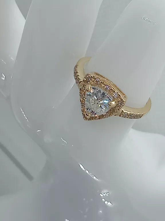 zloty-pierscionek-trojkat-z-cyrkoniami-585-al-wp-7c-pultusk