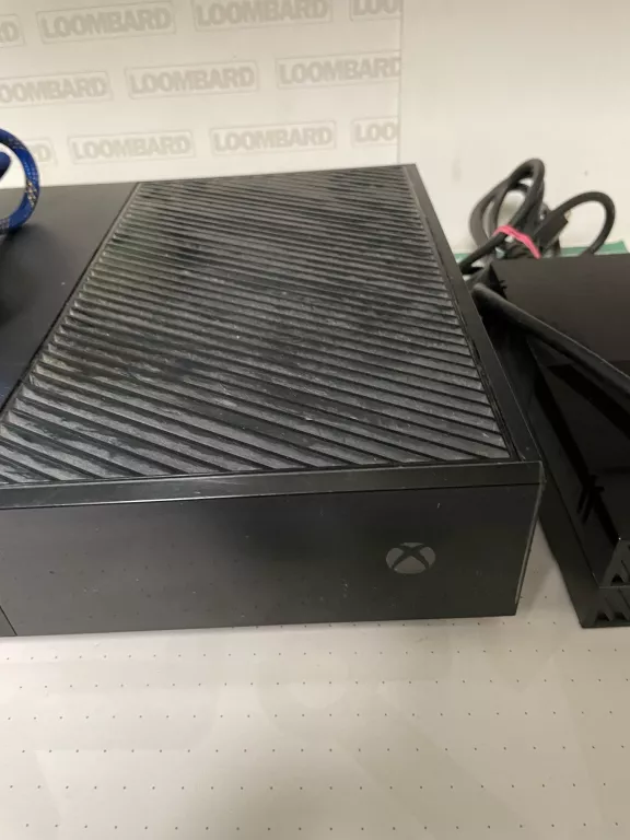 konsola-xbox-one-1tb-tanio-kolor-czarny