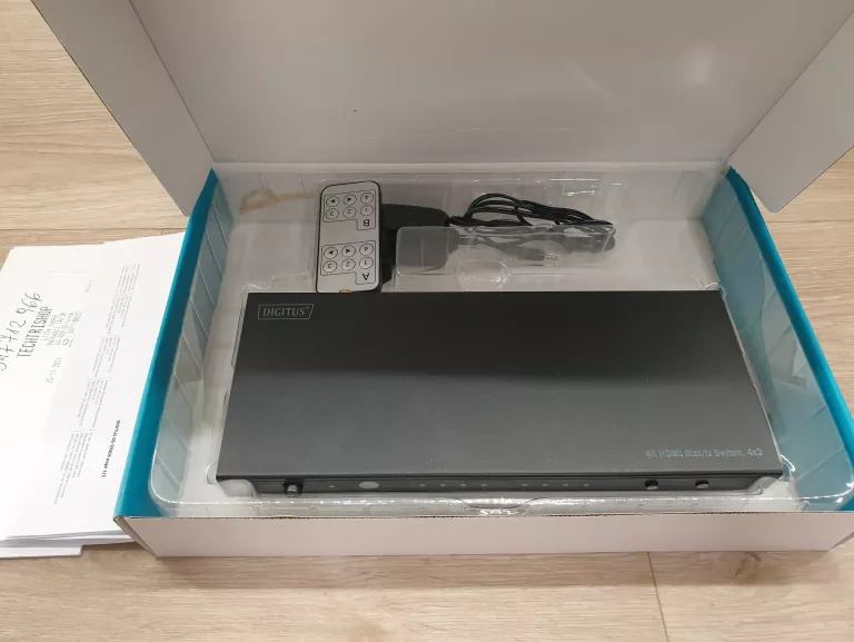 PRZEŁĄCZNIK HDMI 4K MATRIX 4X2 DIGITUS KOMPLET