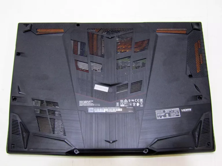 LAPTOP MSI GF65 THIN 10UE I7/8GB/512/RTX3060 FV!