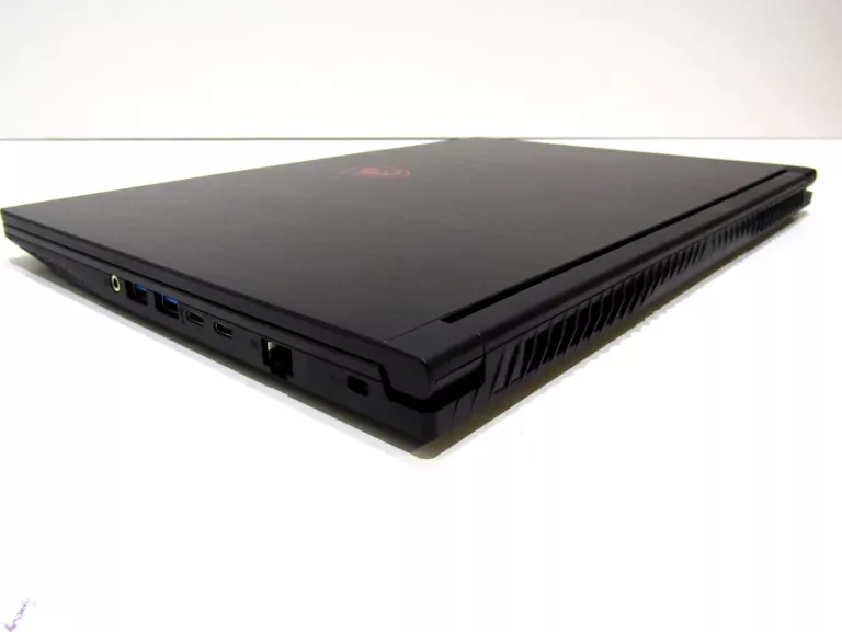 LAPTOP MSI GF65 THIN 10UE I7/8GB/512/RTX3060 FV!