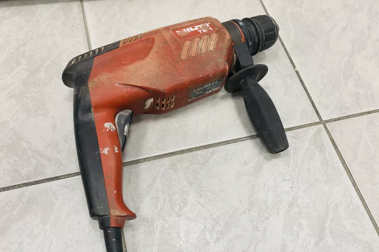 MŁOTOWIERTARKA HILTI TE 1