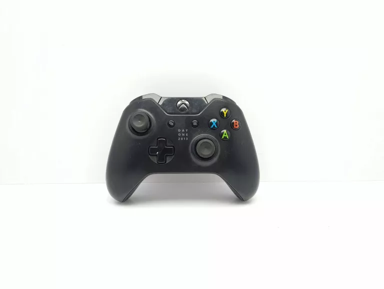 pad-microsoft-xbox-series-kontroler-opis-stan-uszkodzony