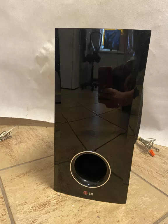 zestaw-kina-domowego-lg-dh4430p-rodzaj-subwoofera-aktywny