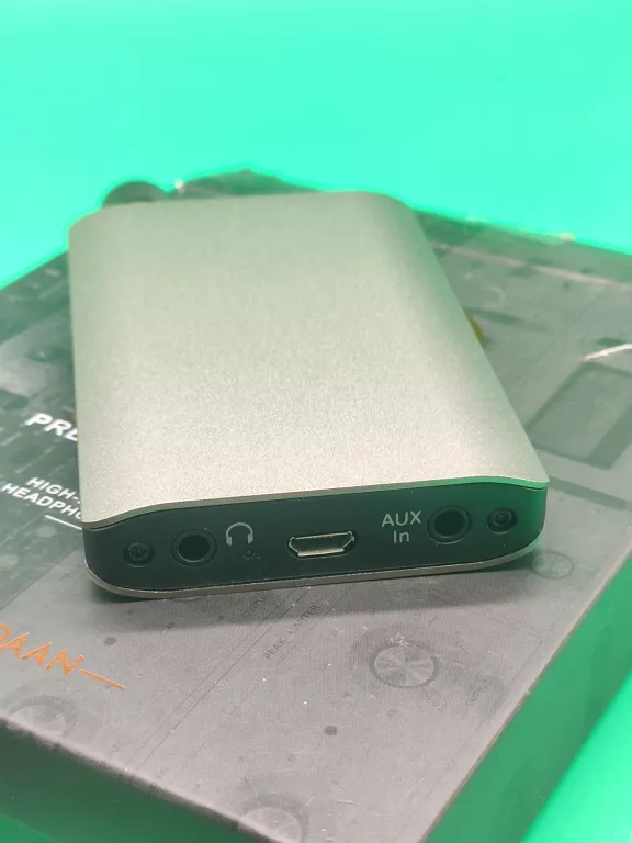 wzmacniacz-sluchawkowy-przenosny-liam-and-daan-am-stan-uzywany