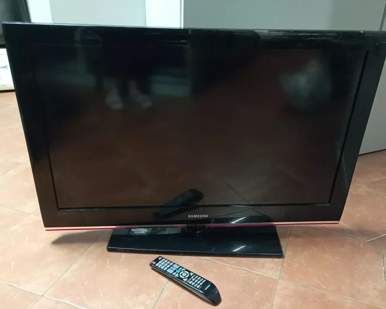 opis-telewizor-samsung-le40b530p7wpilotkabel-kod-producenta-le40b530p7w