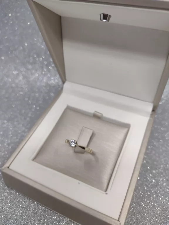 wyrob-jubilerski-uzywany-pierscionek-585-marka-inna-marka