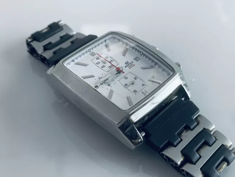 zegarek-casio-edifice-ef-509l-bransoleta-ksztalt-koperty-kwadratowa