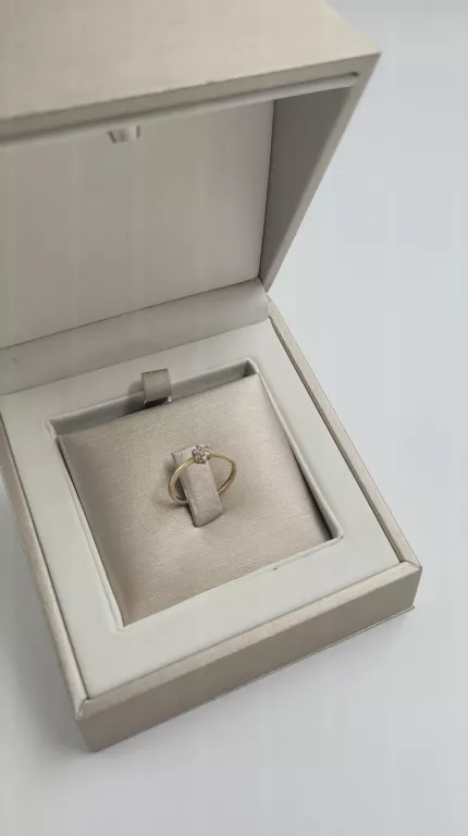 wyrob-jubilerski-uzywany-pierscionek-585-rodzaj-2205-2