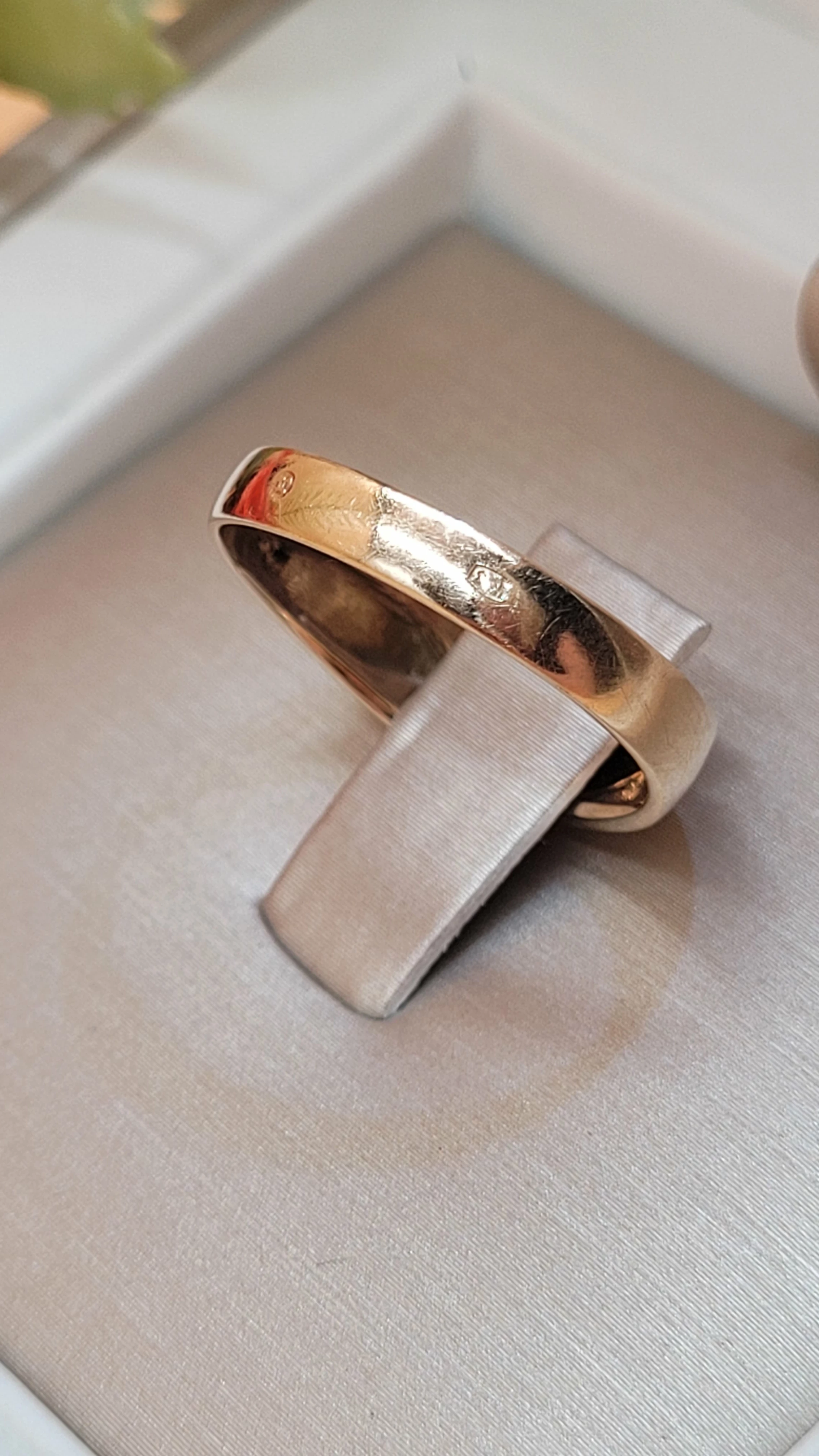 zloty-pierscionek-585-14k-319g-r18-rodzaj-wyrob-jubilerski