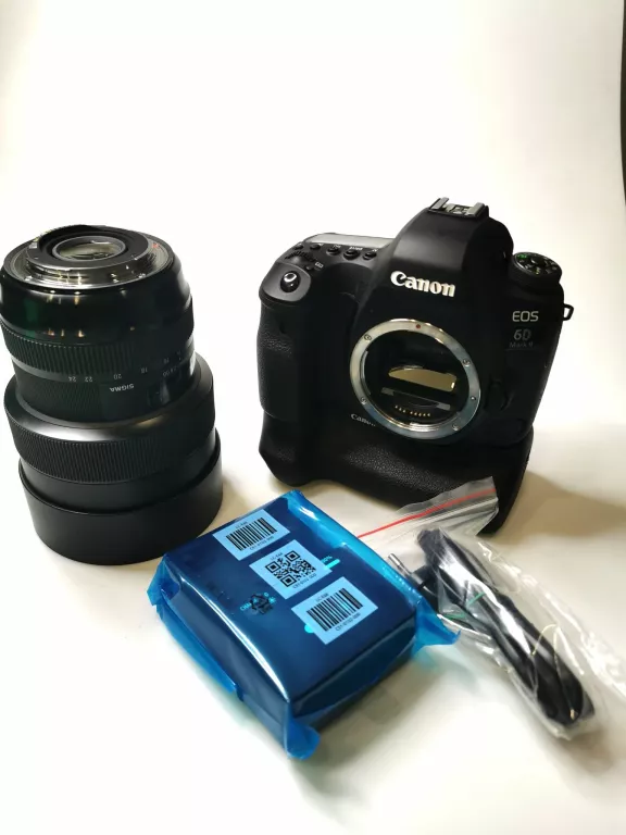 aparat-fotograficzny-lustrzanka-product-id-abaea3f3-ca25-4422-8a33-e38f6ff68276