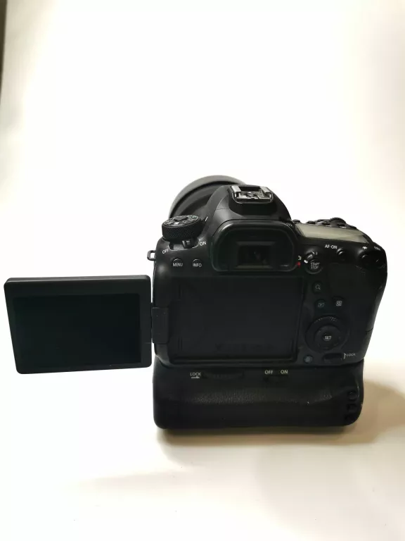 aparat-fotograficzny-lustrzanka-katowicka-9-myslowice