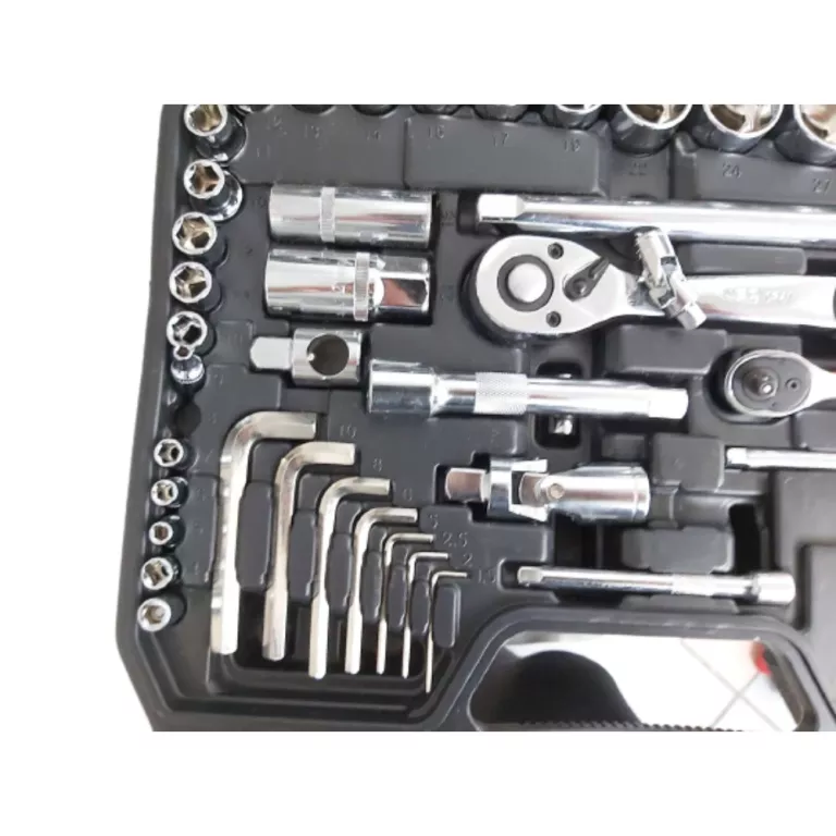NEO TOOLS 08-915 KLUCZE NASADOWE ZESTAW 77 SZ