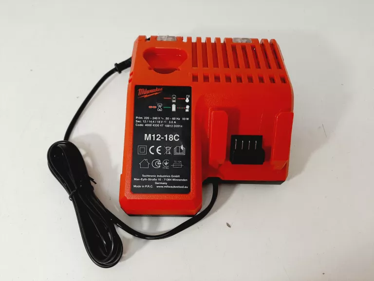 ŁADOWARKA MILWAUKEE M12-18C