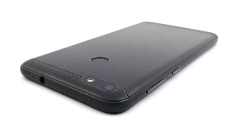 TELEFON HUAWEI P9 LITE MINI (SLA-L22) OPIS!