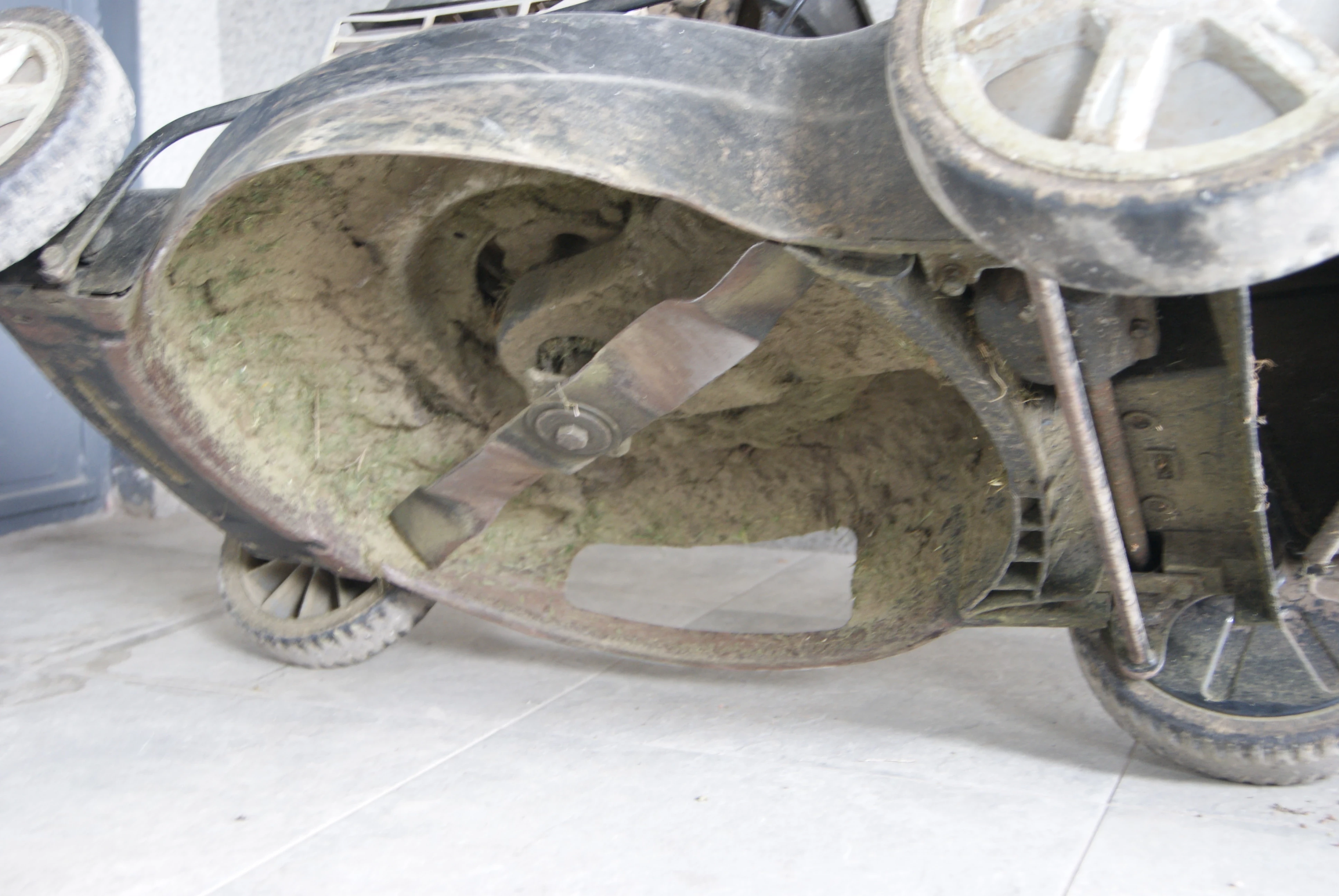 kosiarka-spalinowa-briggsstratton-625e-190cc-zakres-regulacji-wysokosci-koszenia-25