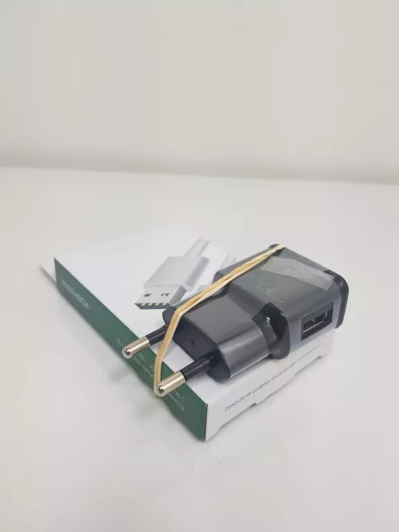 ladowarka-sieciowa-kostka-stan-11323-2