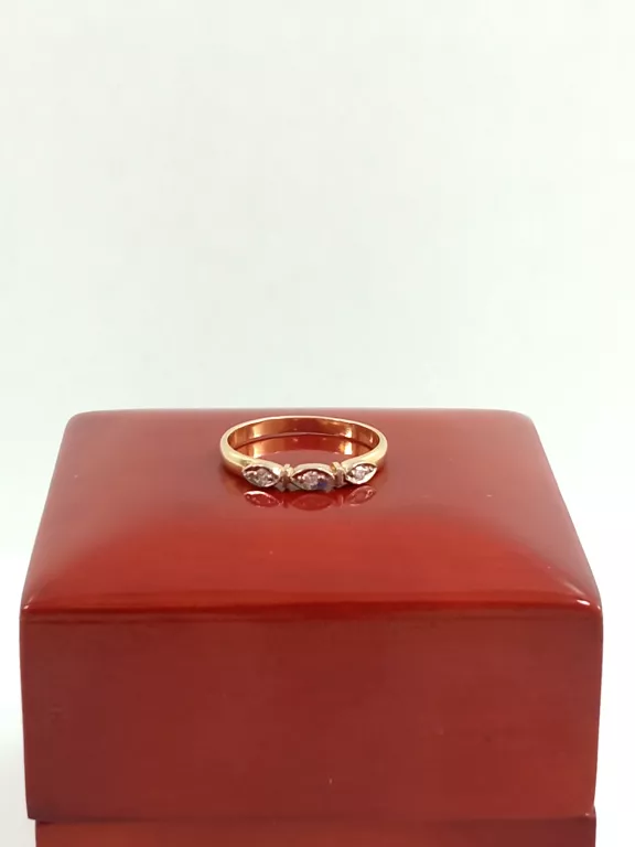 ZŁOTY PIERŚCIONEK BRYLANTAMI R13 0,06CT 1,91G 583