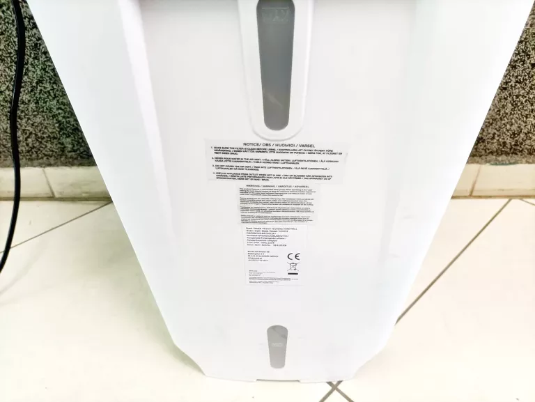 PIONOWY KLIMATYZATOR WODNY HONEYWELL 10L 4W1
