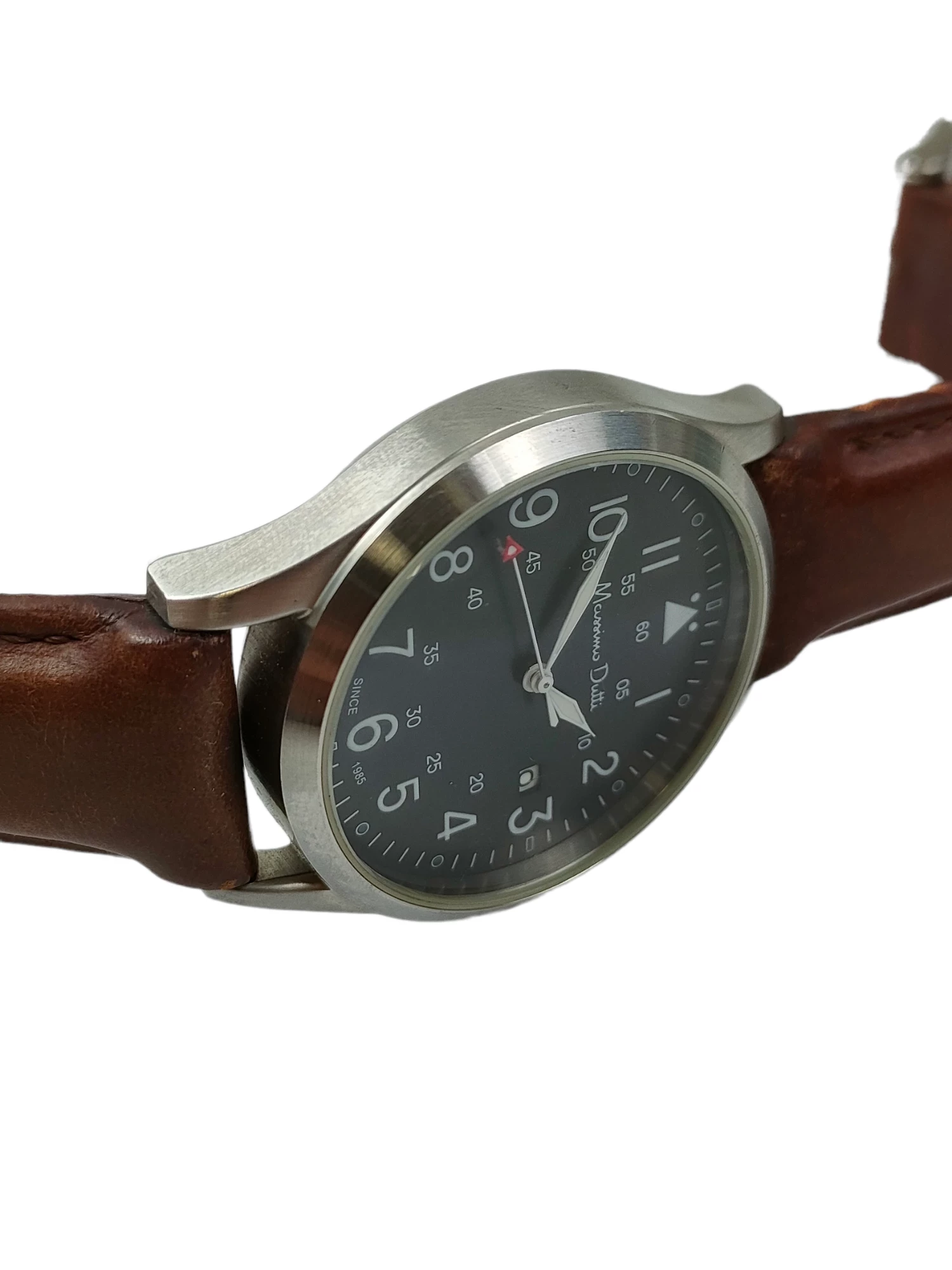 klasyczny-meski-zegarek-massimo-dutti-fashion-ksztalt-koperty-okragla