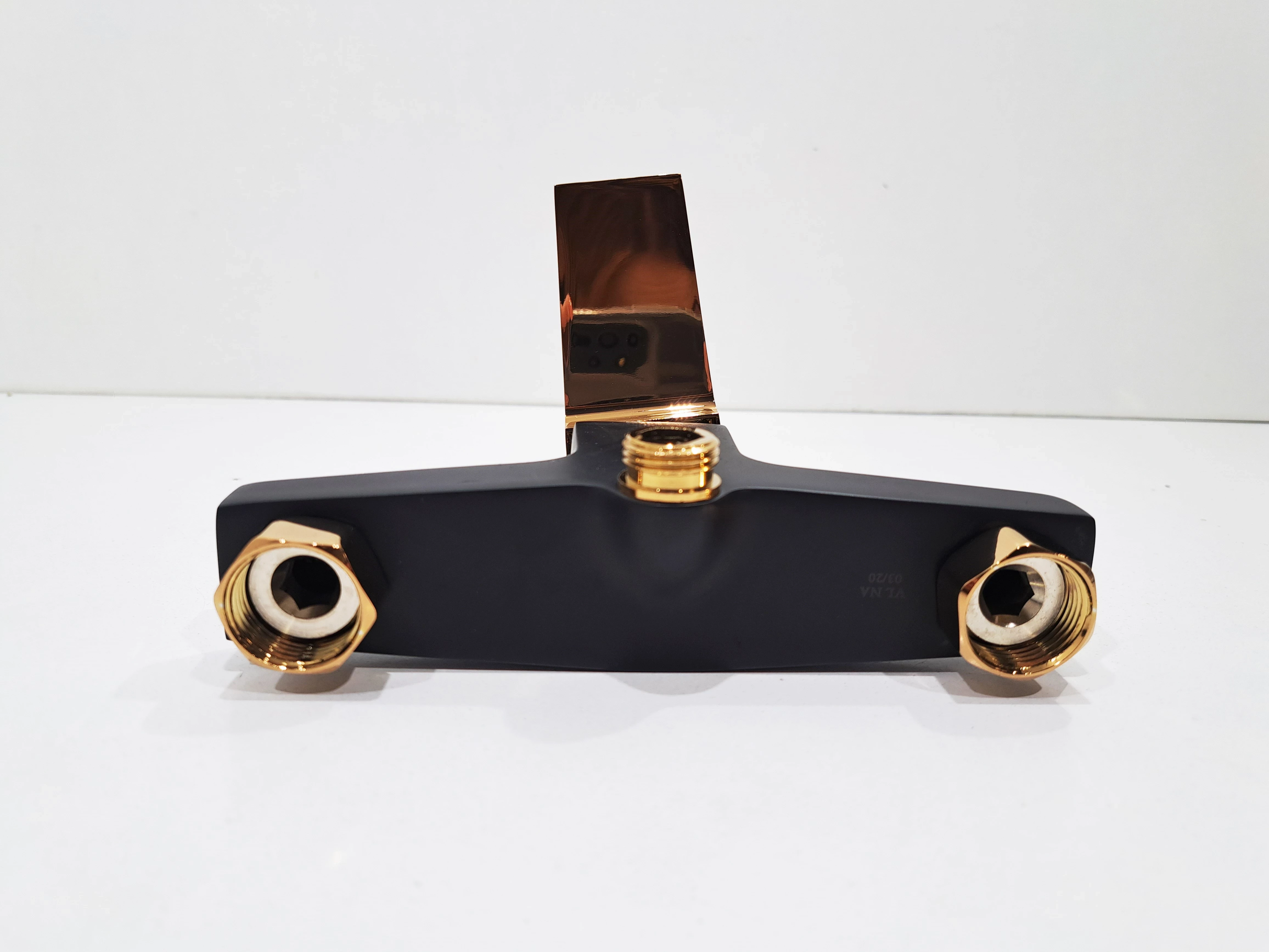 invena-bateria-prysznicowa-czarna-avangarda-kod-producenta-45634