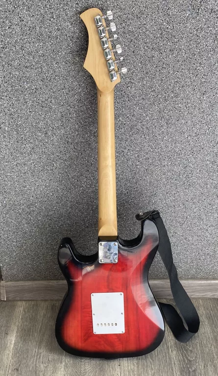 GITARA ELEKTRYCZNA 6-STRUNOWA + FUTERAŁ