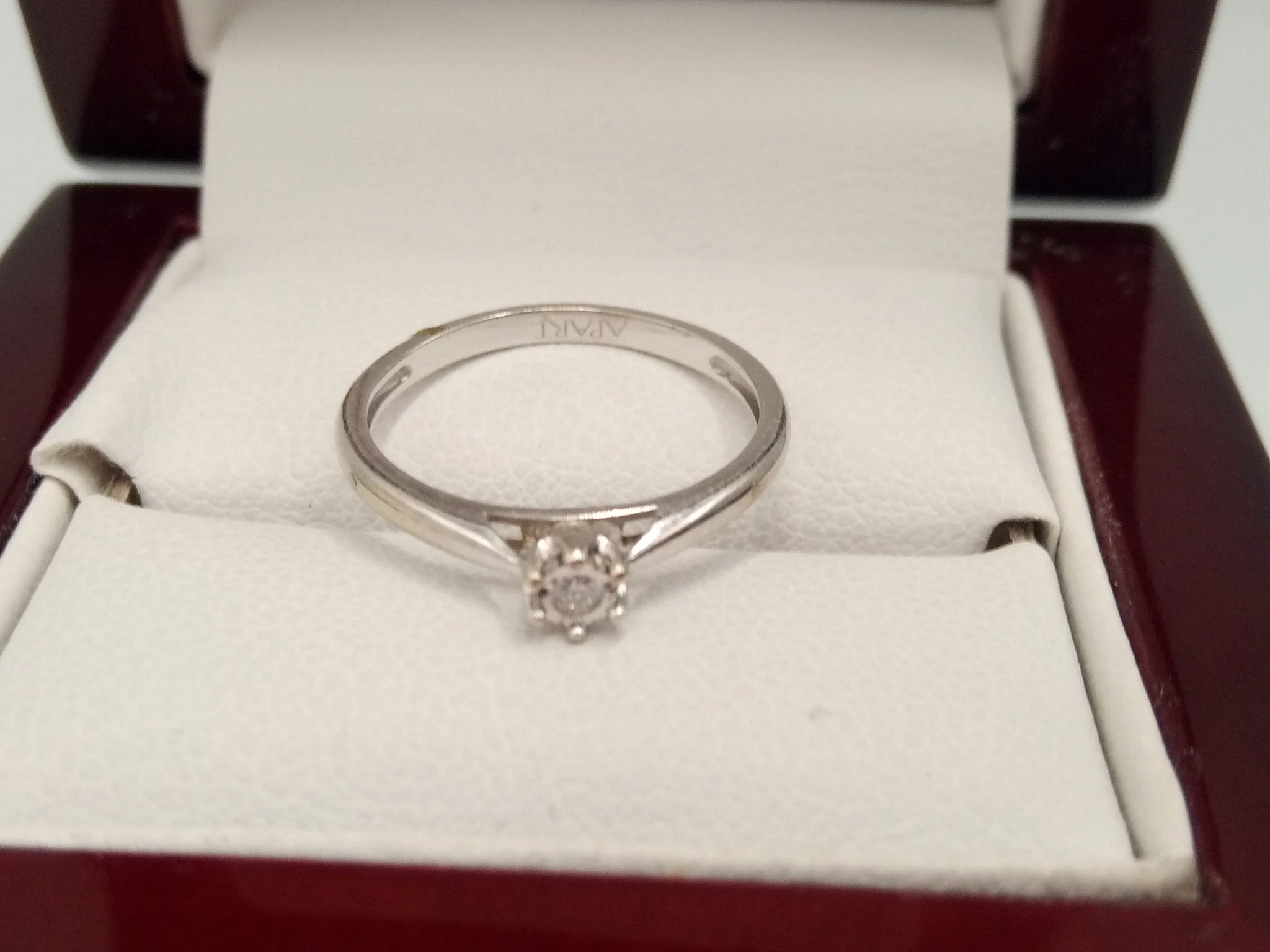 zloty-pierscionek-z-brylantem-003-375-w107-r10-stan-11323-2