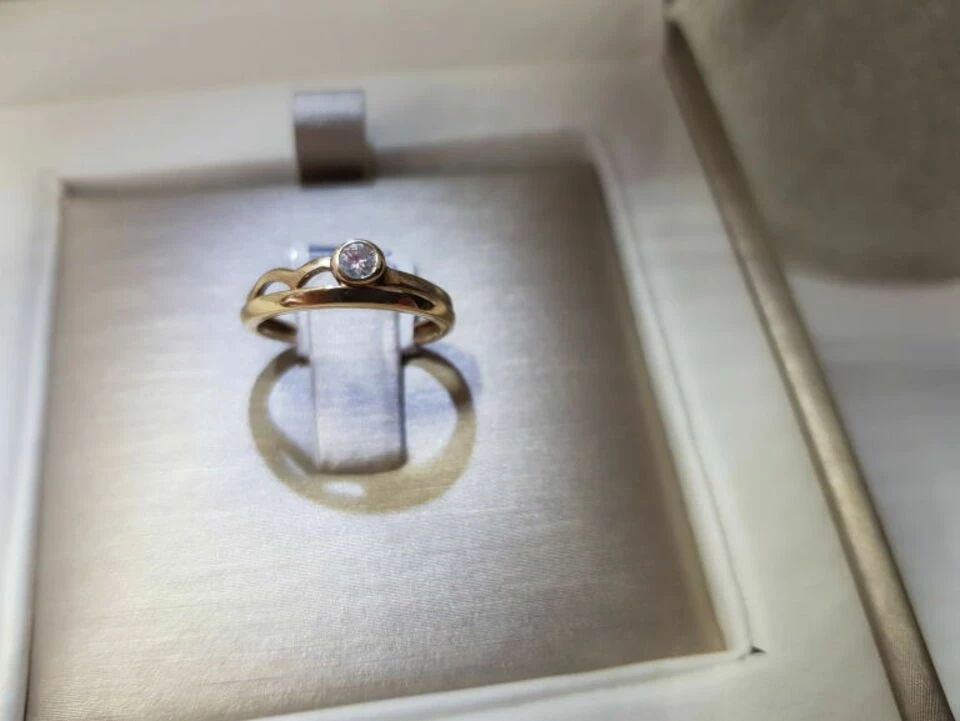 zloty-pierscionek-585-rodzaj-wyrob-jubilerski