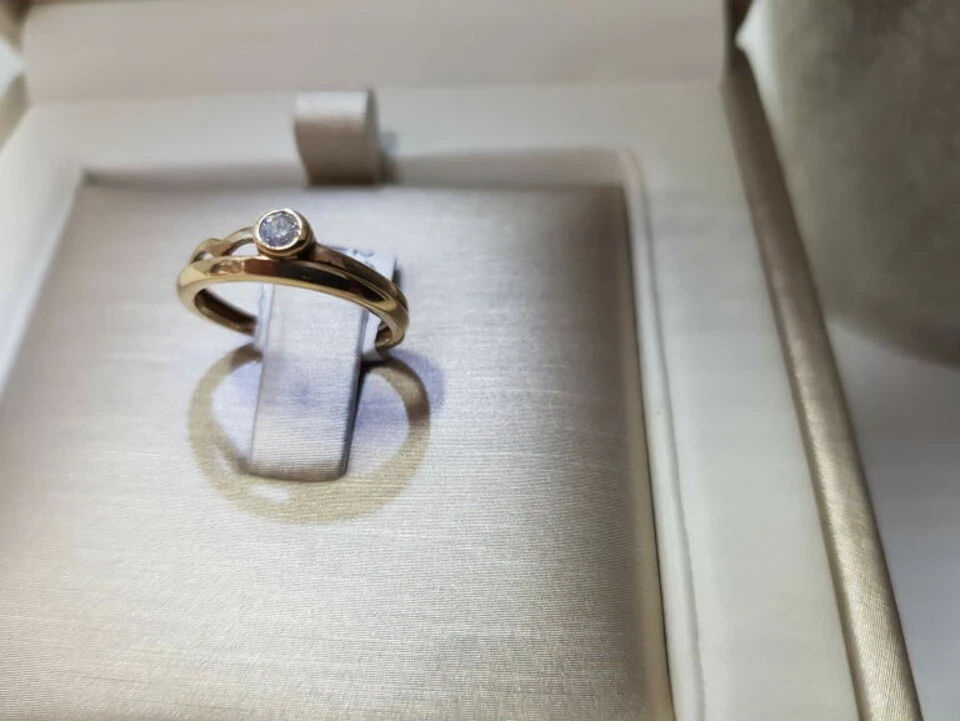 zloty-pierscionek-585-stan-uzywany