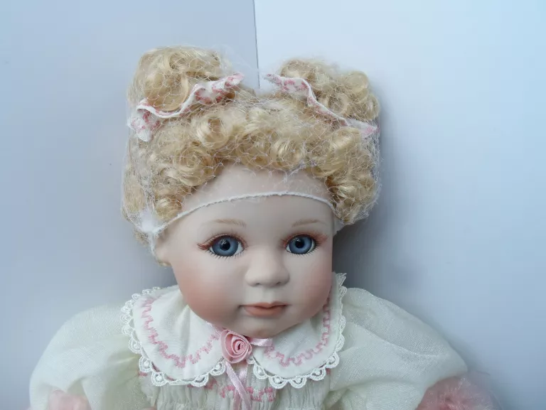 LALKA PORCELANOWA LUCIANA PORCELAIN DOLL Z CERTYF