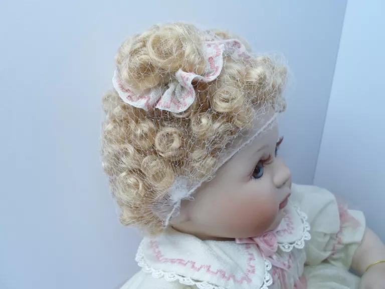 LALKA PORCELANOWA LUCIANA PORCELAIN DOLL Z CERTYF