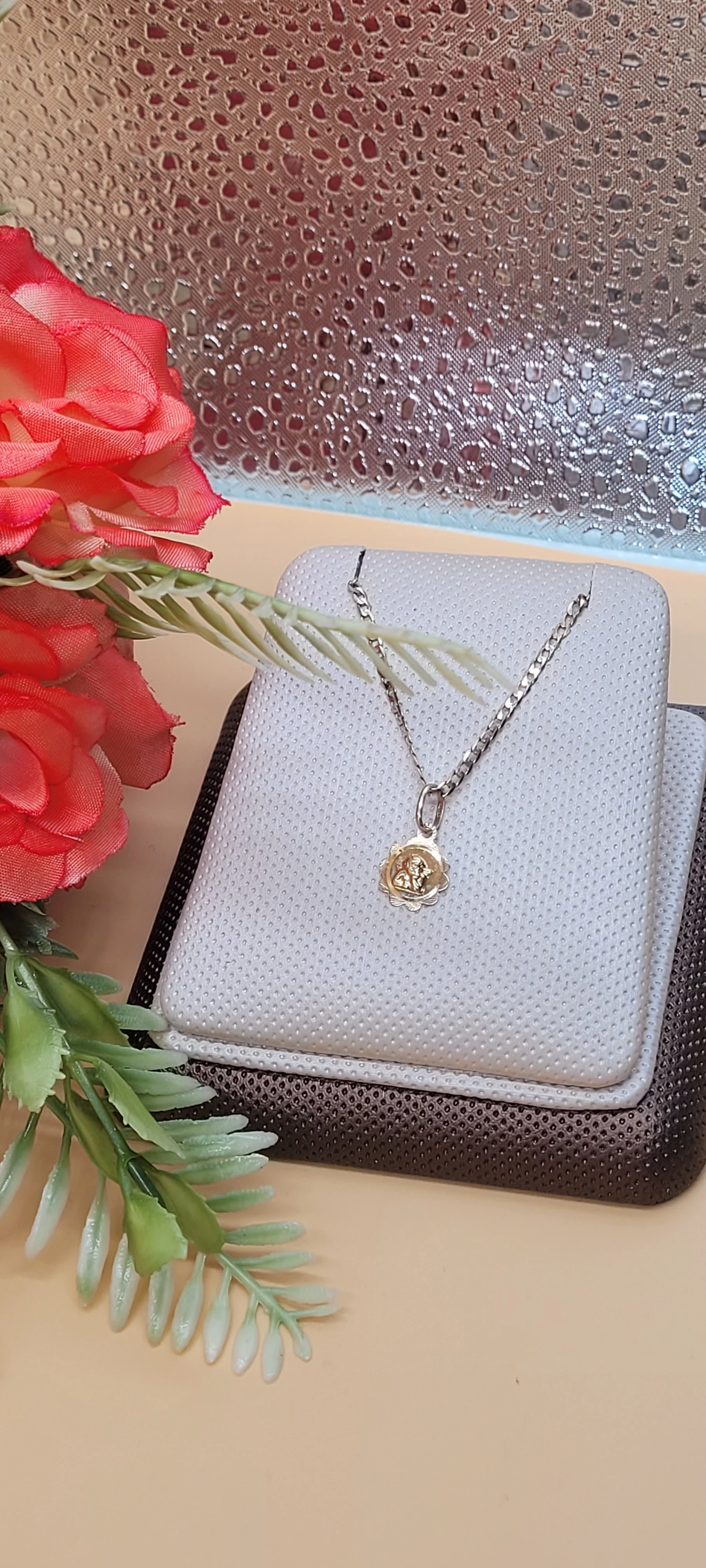 zlota-zawieszka-aniolek-585-060g-wyzwolenia-42-walbrzych-sj