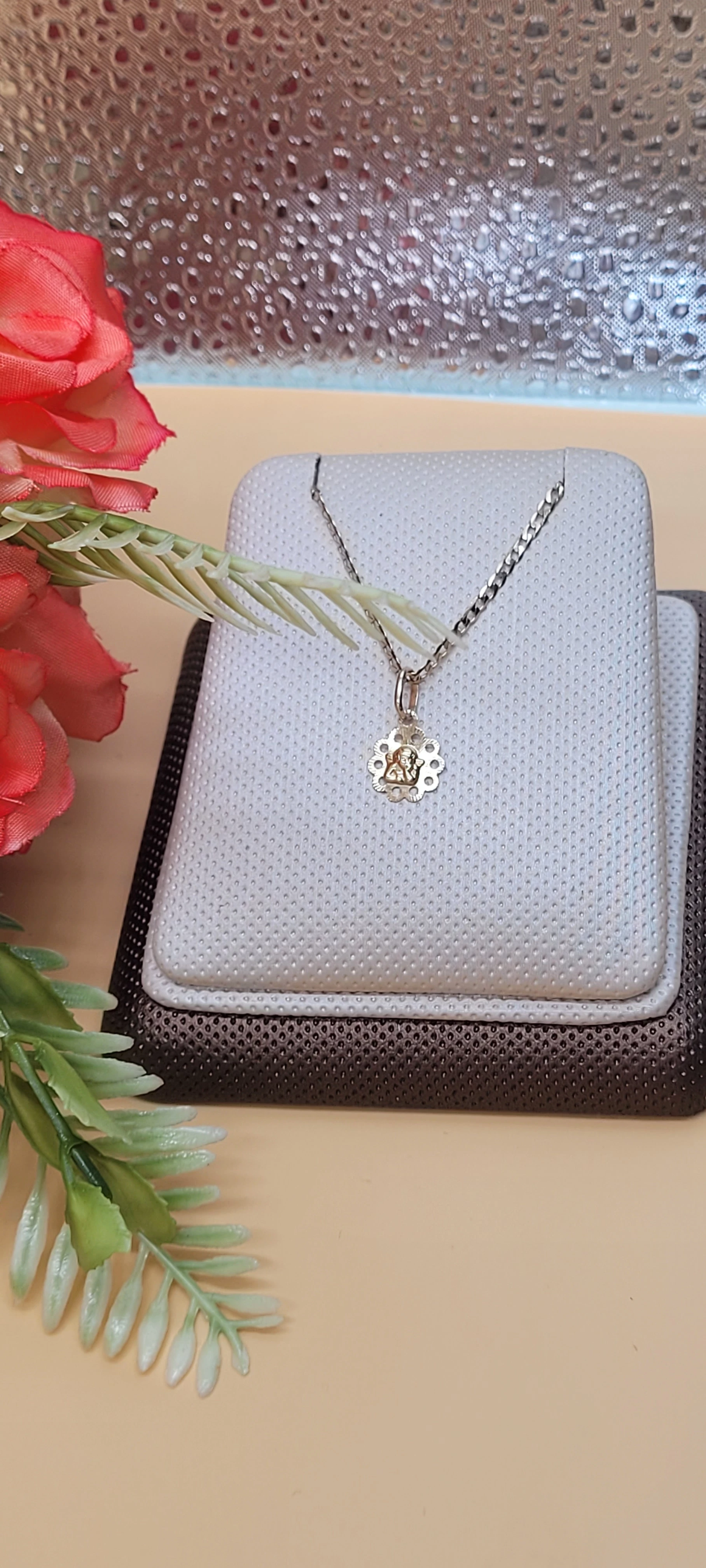 zlota-zawieszka-aniolek-585-040g-wyzwolenia-42-walbrzych-sj