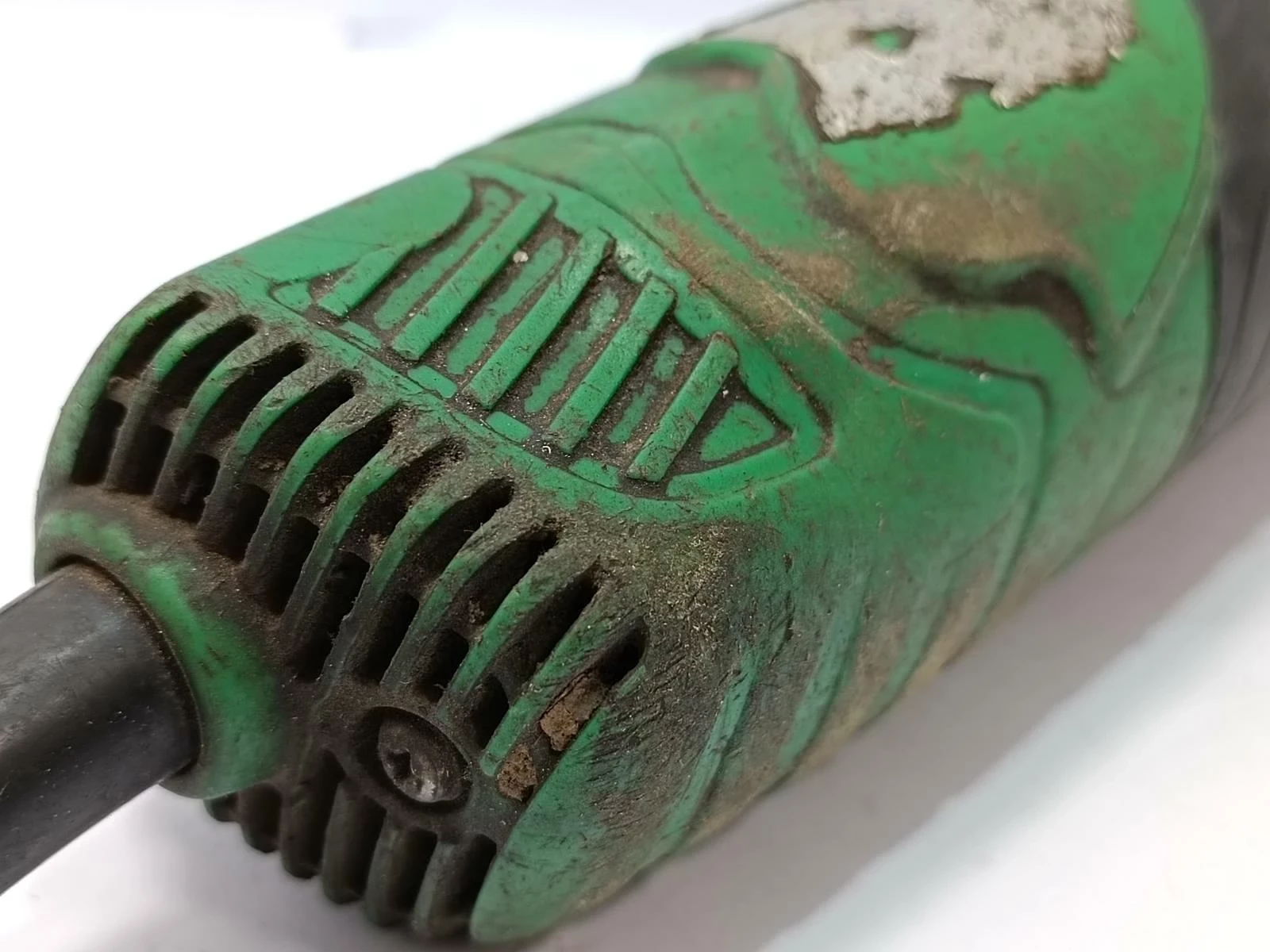 sieciowa-szlifierka-katowa-kod-producenta-85632