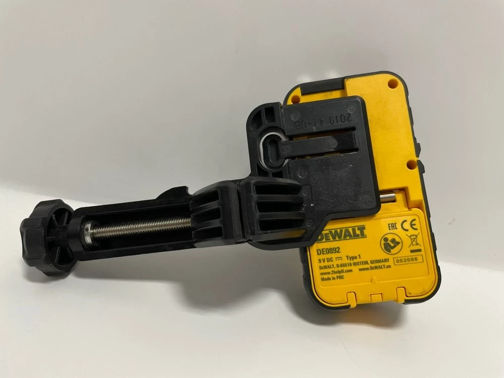 detektor-dewalt-de0892-uchwyt-stan-uzywany
