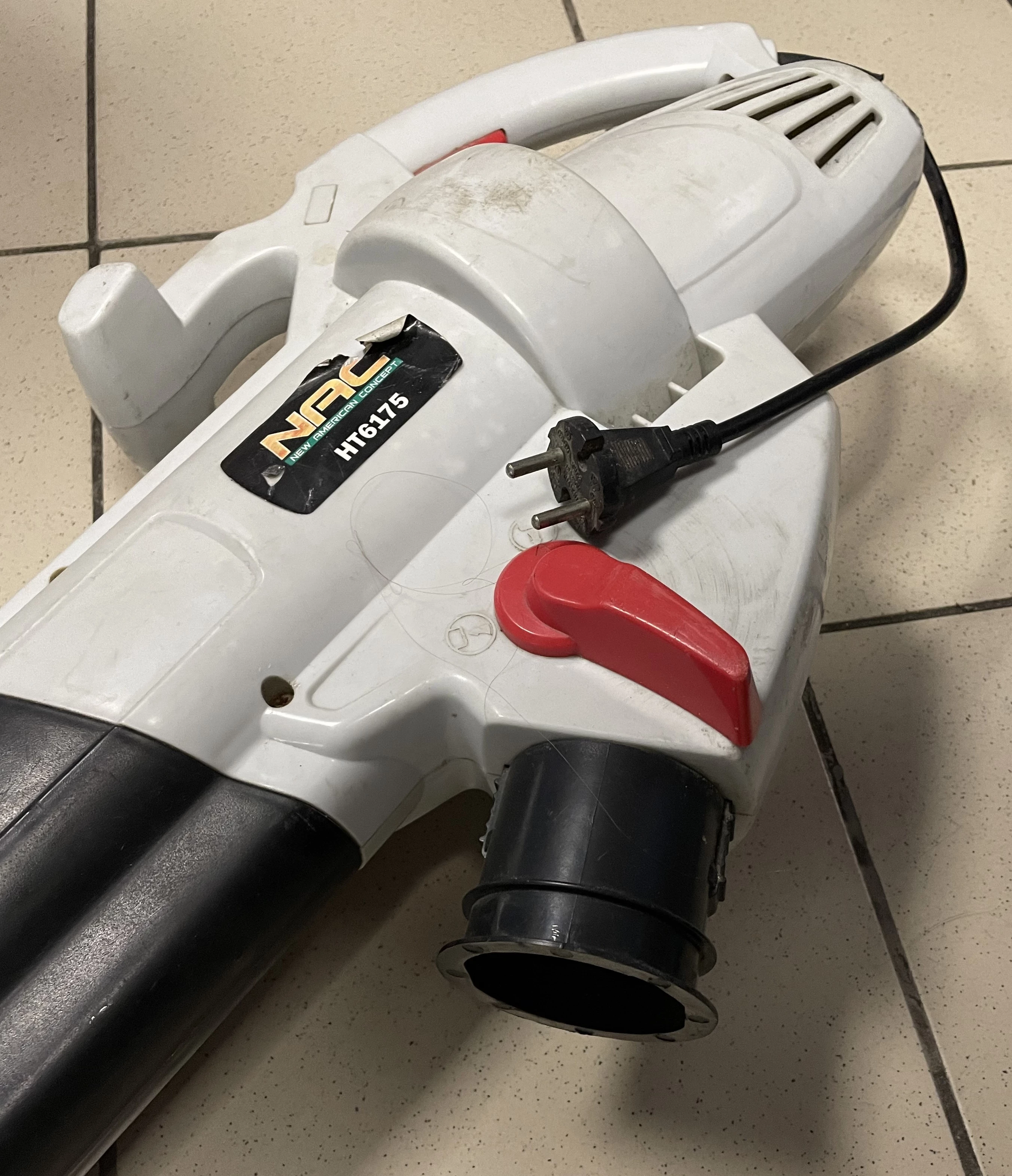 dmuchawa-do-lisci-nac-ht6175-waga-narzedzia-4