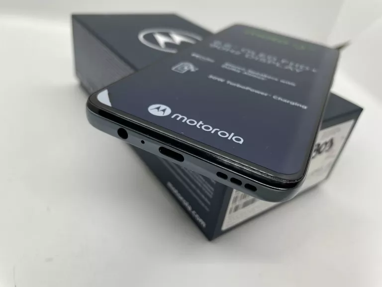 TELEFON MOTOROLA MOTO G52 4/128GB KOMPLET