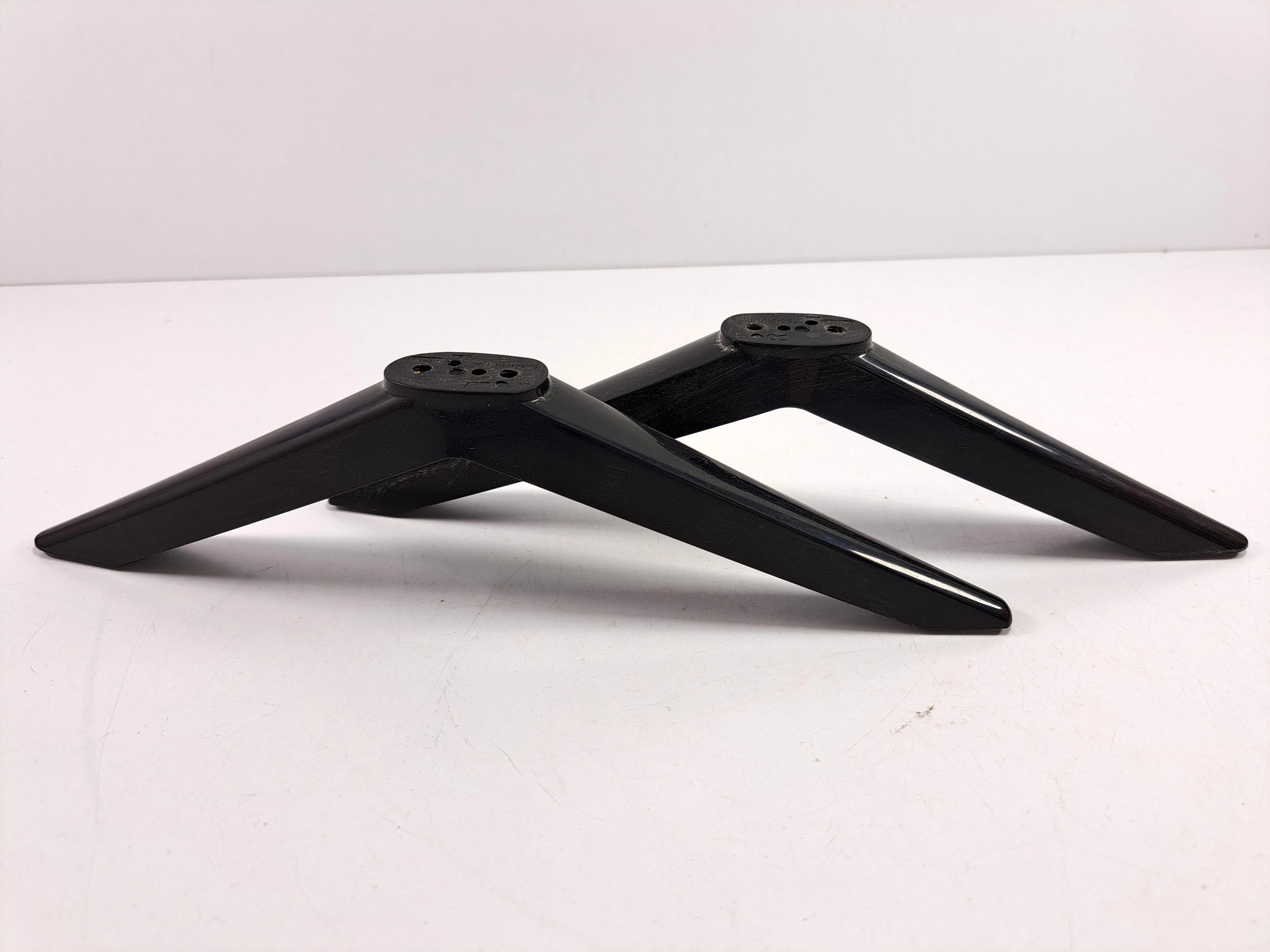 telewizor-led-thomson-43ug6300-43-4k-uhd-przekatna-ekranu-cale-43