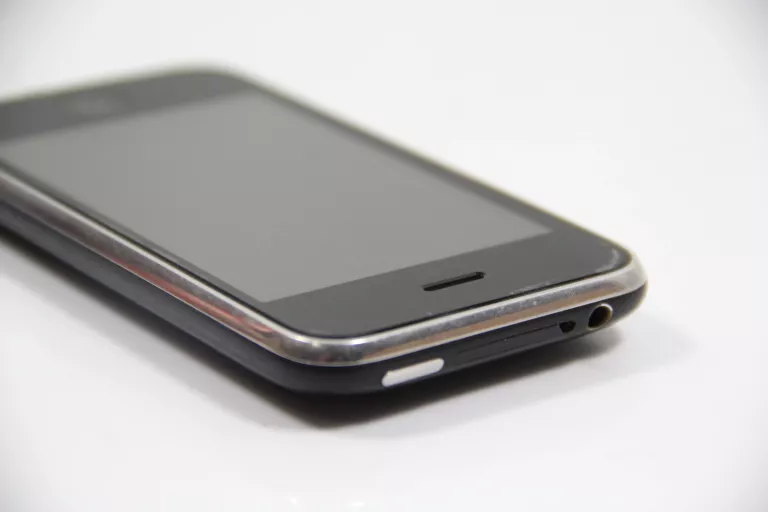 TELEFON IPHONE 3G