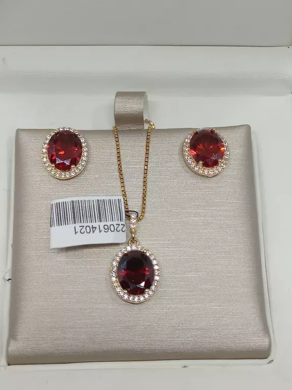 wyrob-jubilerski-kolczyki-585-armii-krajowej-26-walbrzych-sj